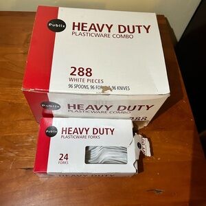 Publix Heavy Duty Plasticware Combo - White